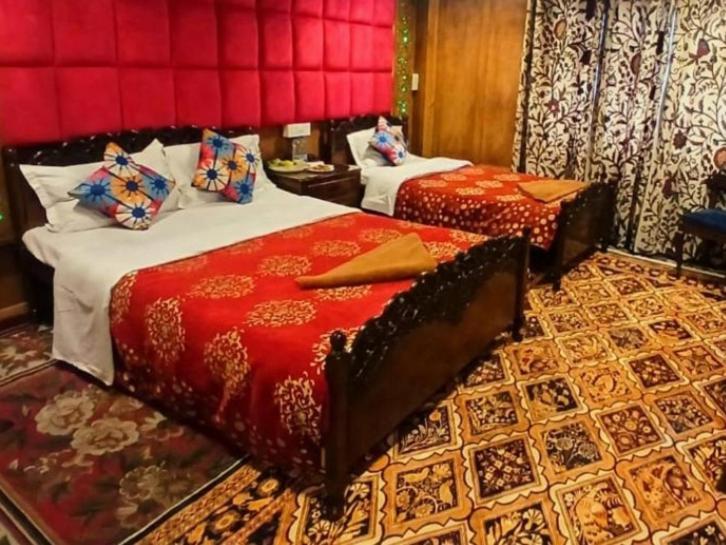 New Lakes Crown Group Of Houseboats ศรีนาการ์ ห้อง รูปภาพ